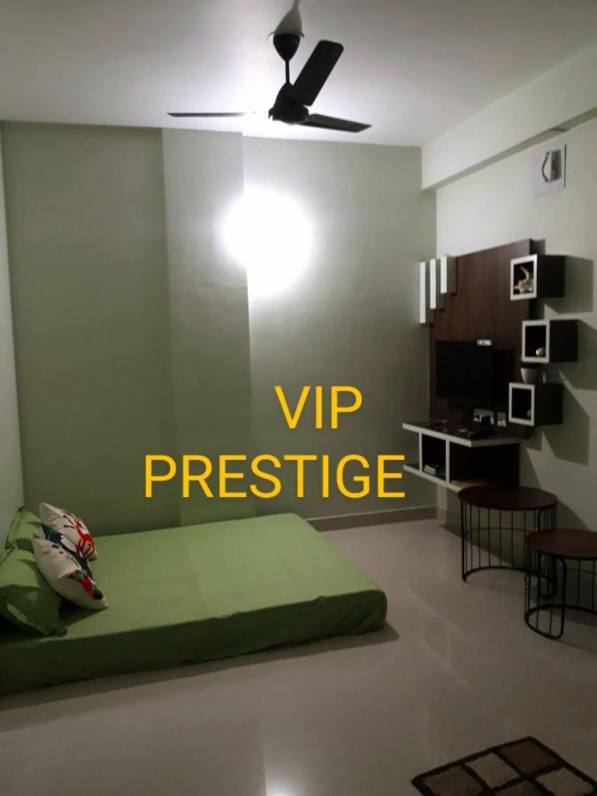 Vip Prestige Apartment Пури Екстериор снимка